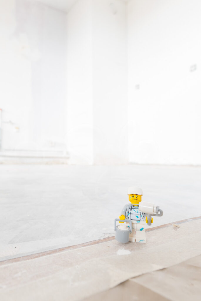 Lego peintre sur le chantier